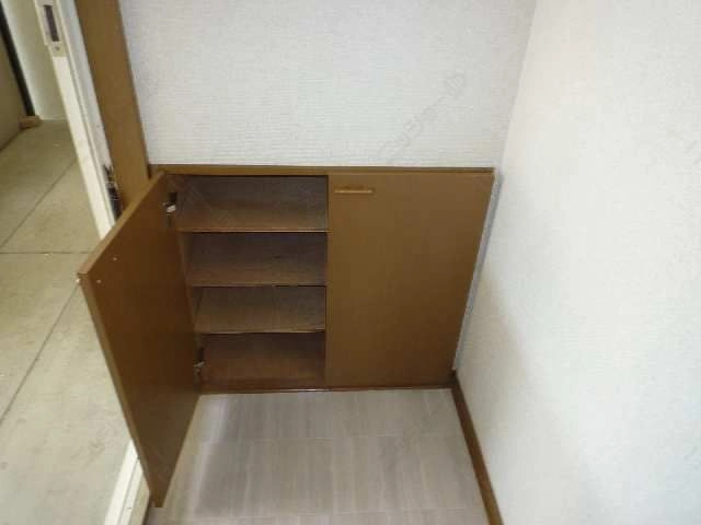 シューズボックス