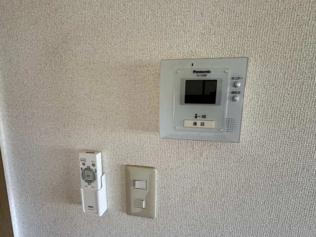 モニター付きインターホン