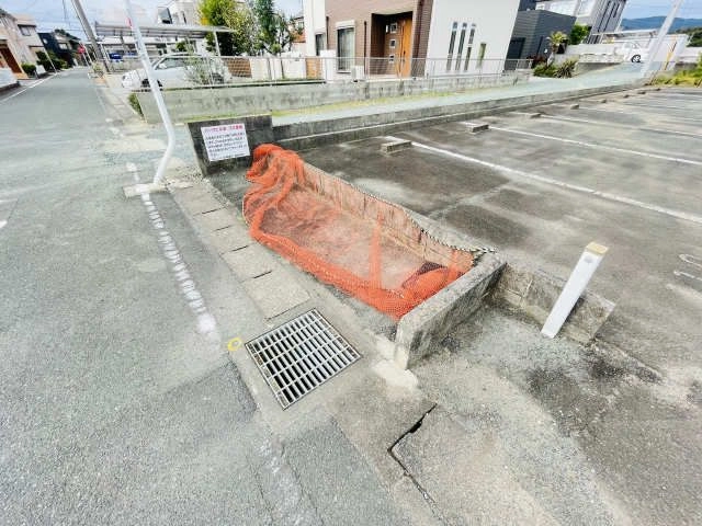 敷地内ゴミ置場