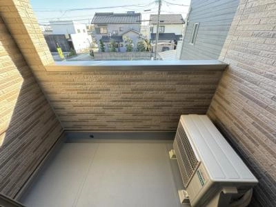 バルコニ  ー