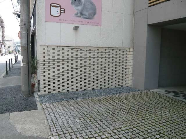 外壁(昼間)