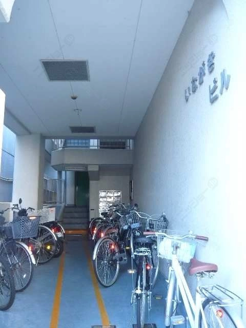 ｴﾝﾄﾗﾝｽ・自転車置場
