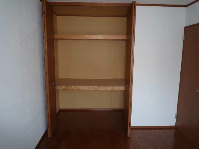 収納（洋室２）