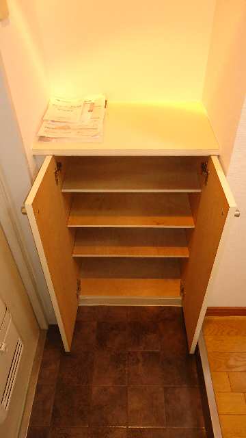 シューズボックス