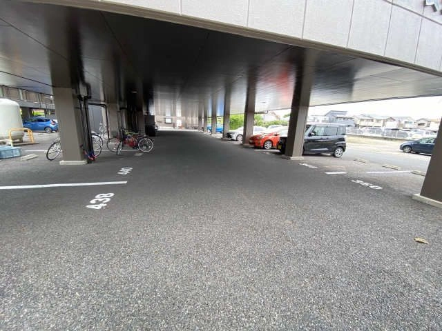  駐車場