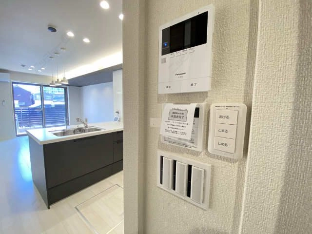 モニター付きインターホン