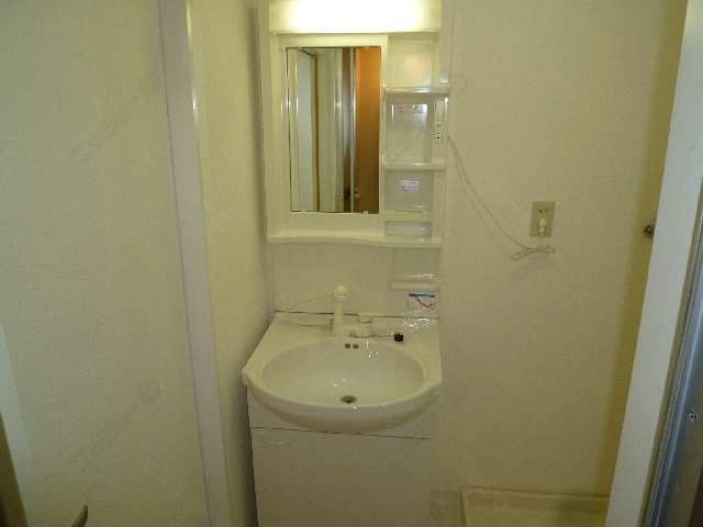 ｼｬﾝﾌﾟｰﾄﾞﾚｯｻｰ