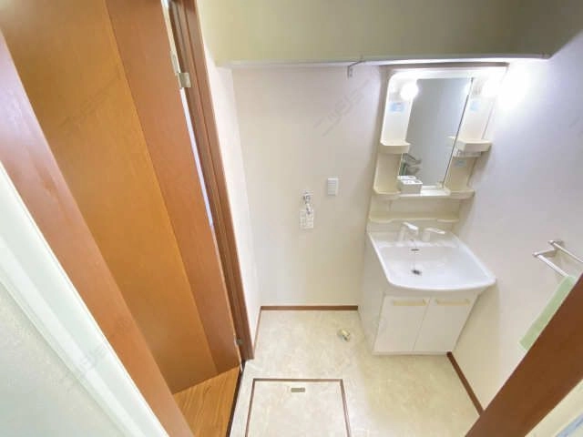 １０２洗濯機置場