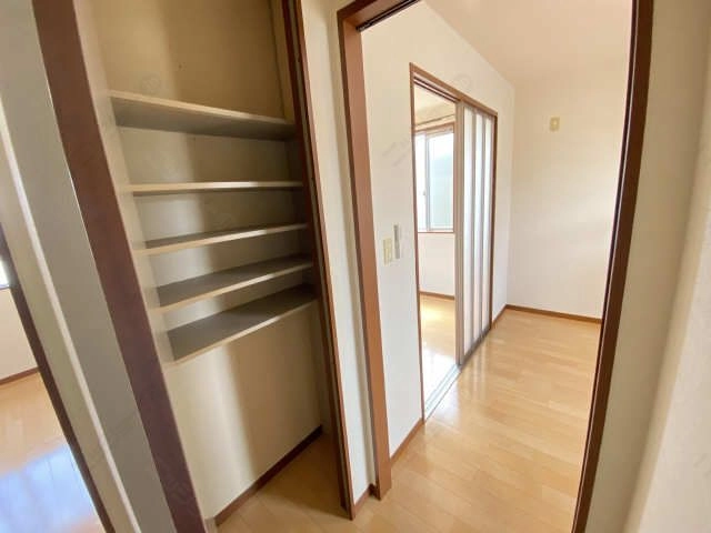 廊下マルチ収納