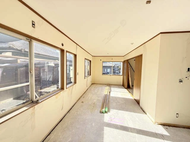 修理中リビング