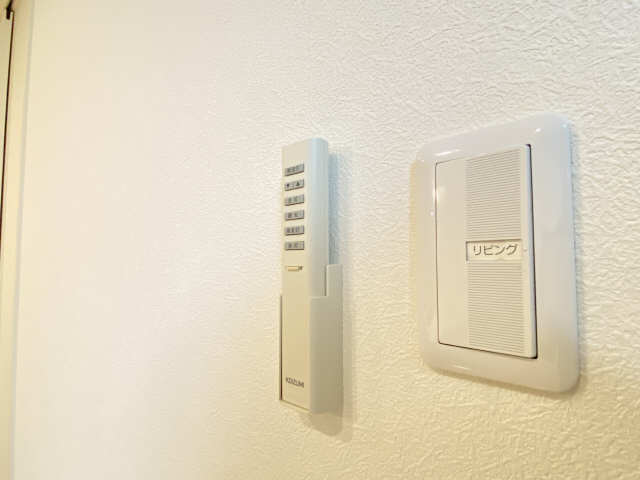 照明プッシュスイッチ