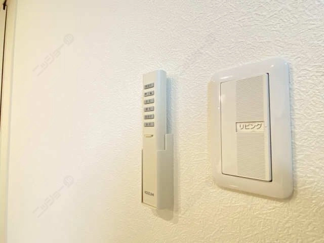 照明プッシュスイッチ