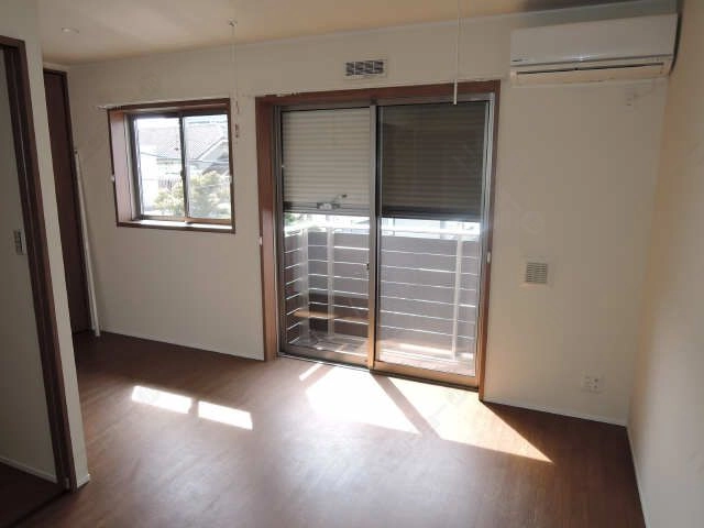 シャッター式雨戸