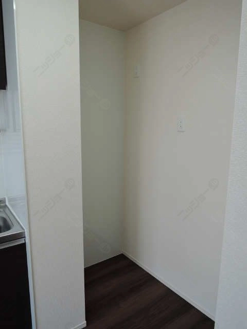 冷蔵庫置き場