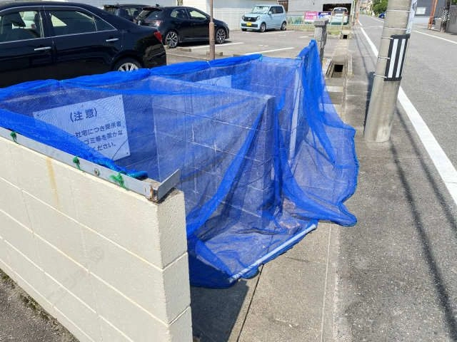 敷地内ゴミ置き場