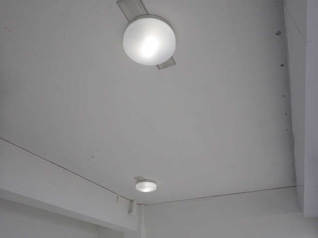 駐車場内照明付き