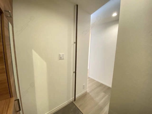 玄関照明センサー