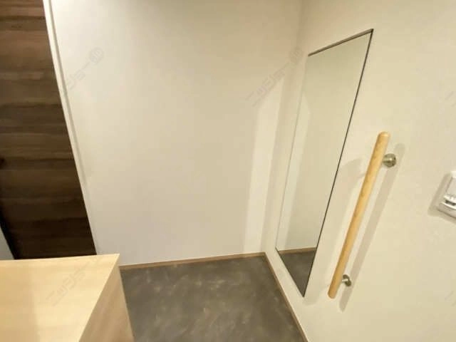 203号室玄関参考写真