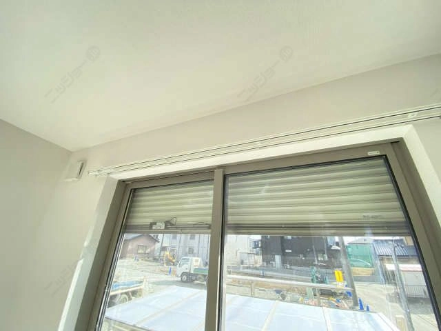 シャッター雨戸
