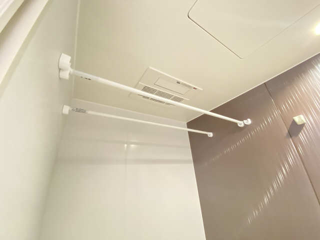 浴室乾燥機物干しバー