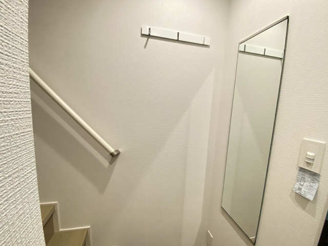 コートフックと姿見