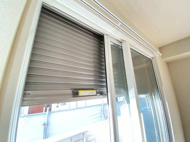 シャッター雨戸