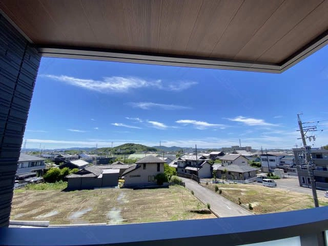 北側洋室東側窓眺望