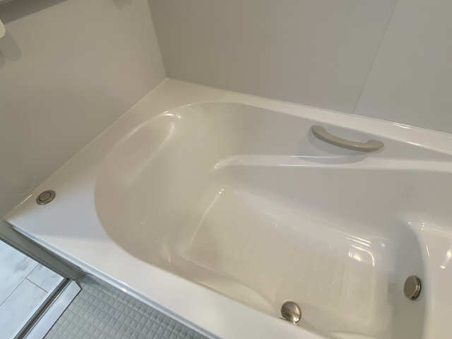 浴槽プッシュ水栓