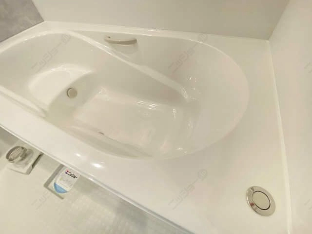 浴槽プッシュ水栓