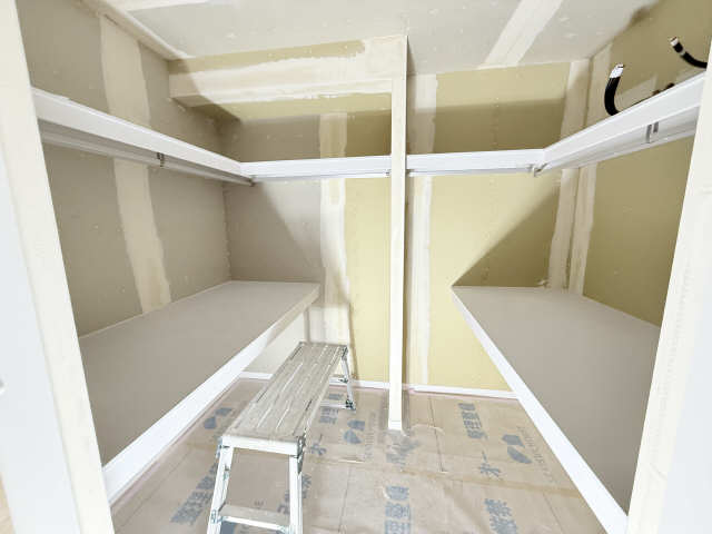 ウォークイン収納