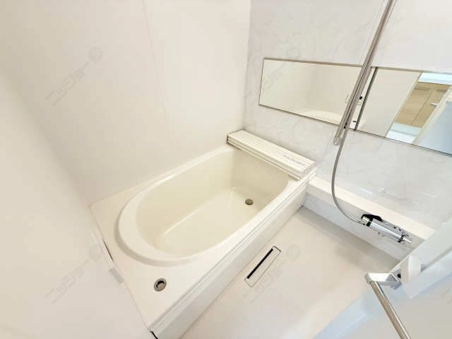 浴槽プッシュ水栓