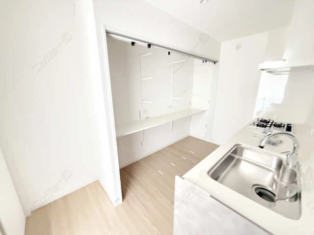 キッチン裏パントリー