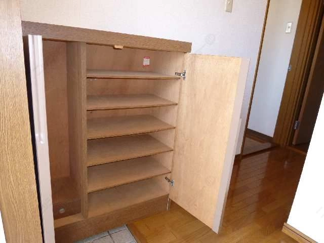 シューズボックス