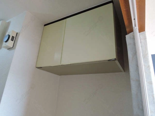 洗濯機置き場上棚