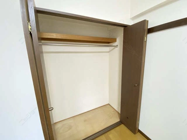 洋室1　収納