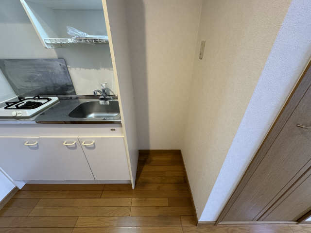 キッチン冷蔵庫置き場