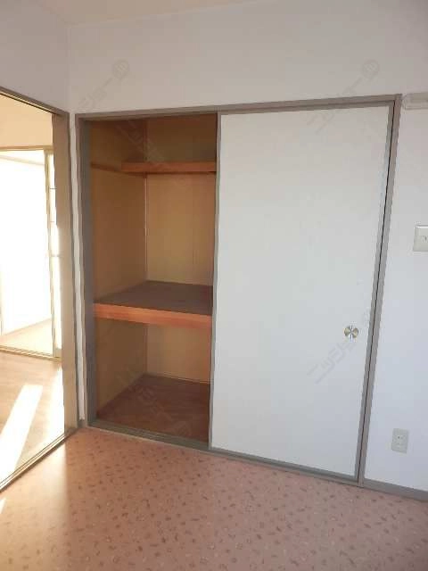 北洋室収納