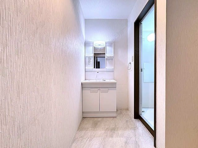 シャワー付洗面台