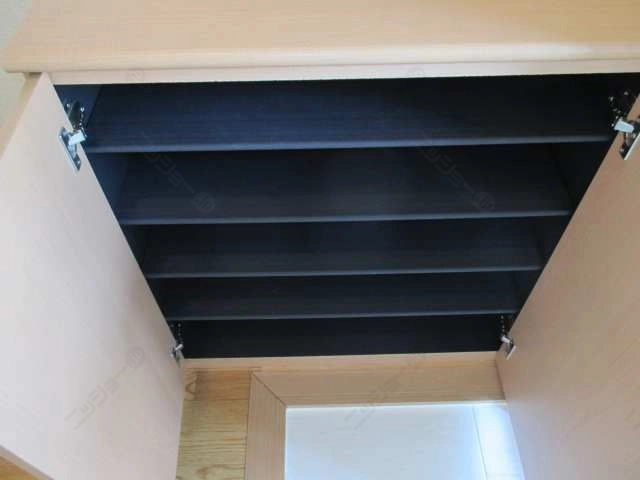 シューズボックス