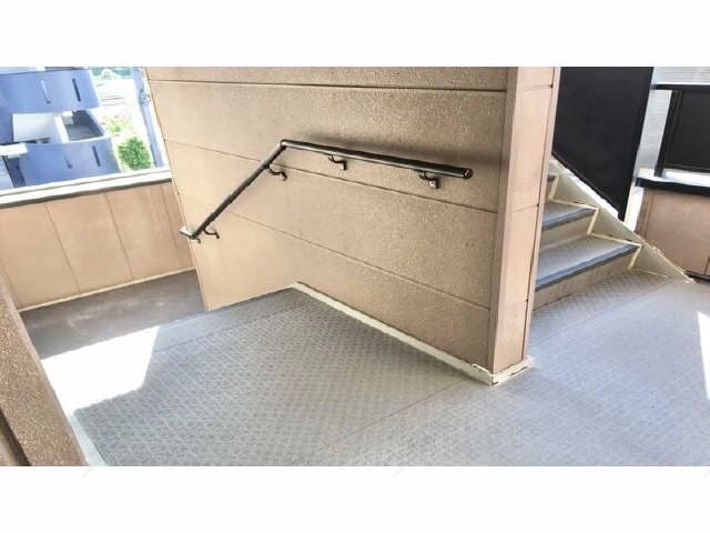 共用階段
