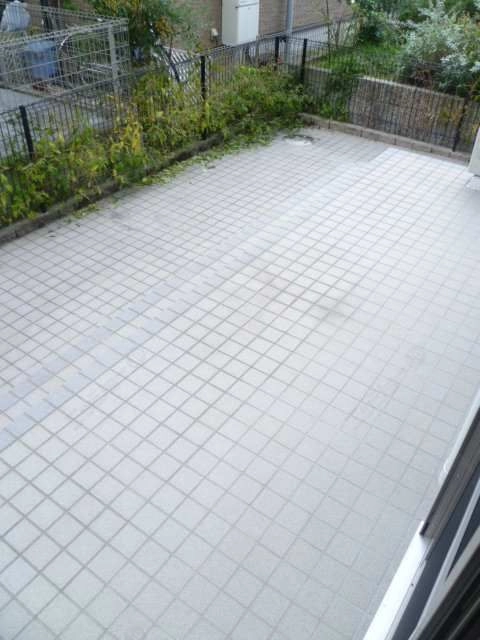 1Ｆ専用庭