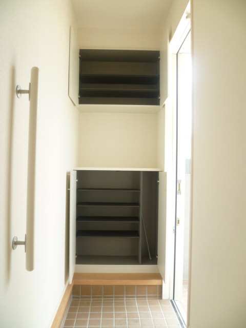 シューズボックス