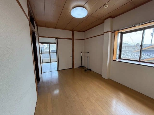 中洋室
