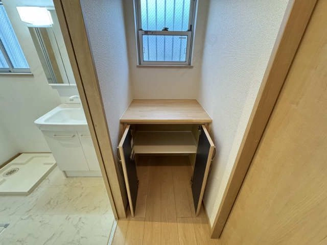 脱衣所横収納