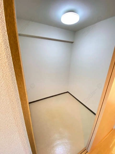 納戸収納