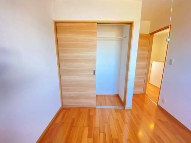 ２階北側洋室収納