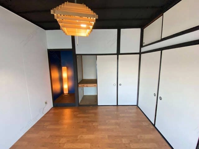 ２階南側洋室収納