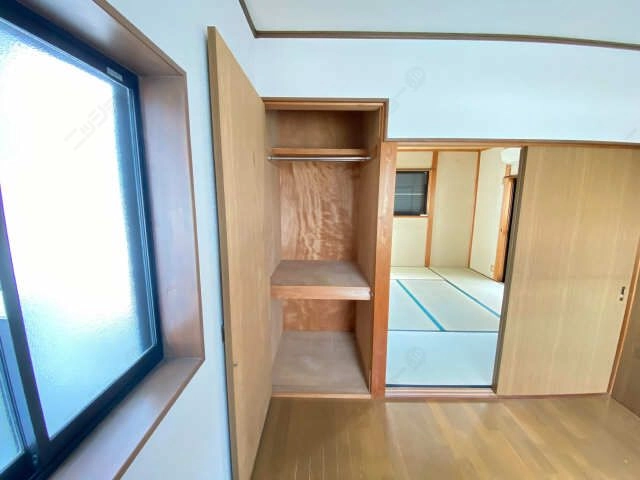 ２階東洋室収納