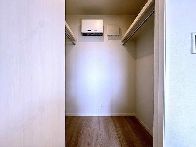 南洋室・ｳｫｰｸｲﾝｸﾛｰｾﾞｯﾄ内