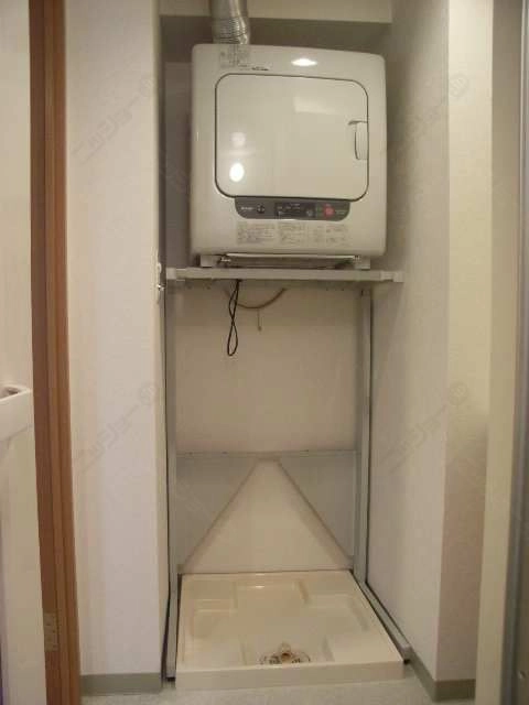 乾燥機＆洗濯機置場